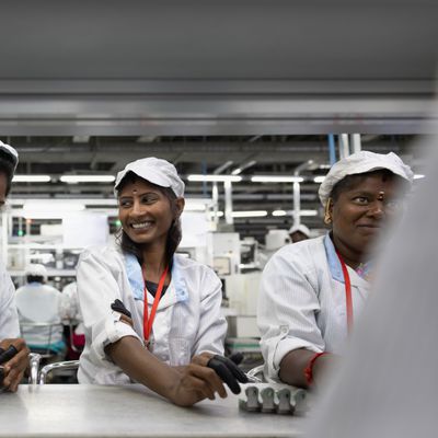 apple education hub india factory