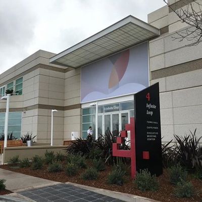 apple march 2016 il4 banner