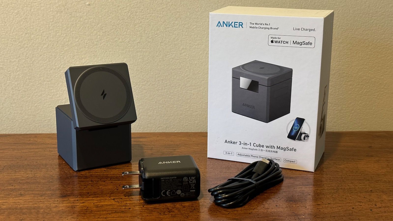 こちらは新品での購入品ですかAnker 3-in-1 Cube with MagSafe おまけ付き