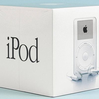 iPod 2001 Box