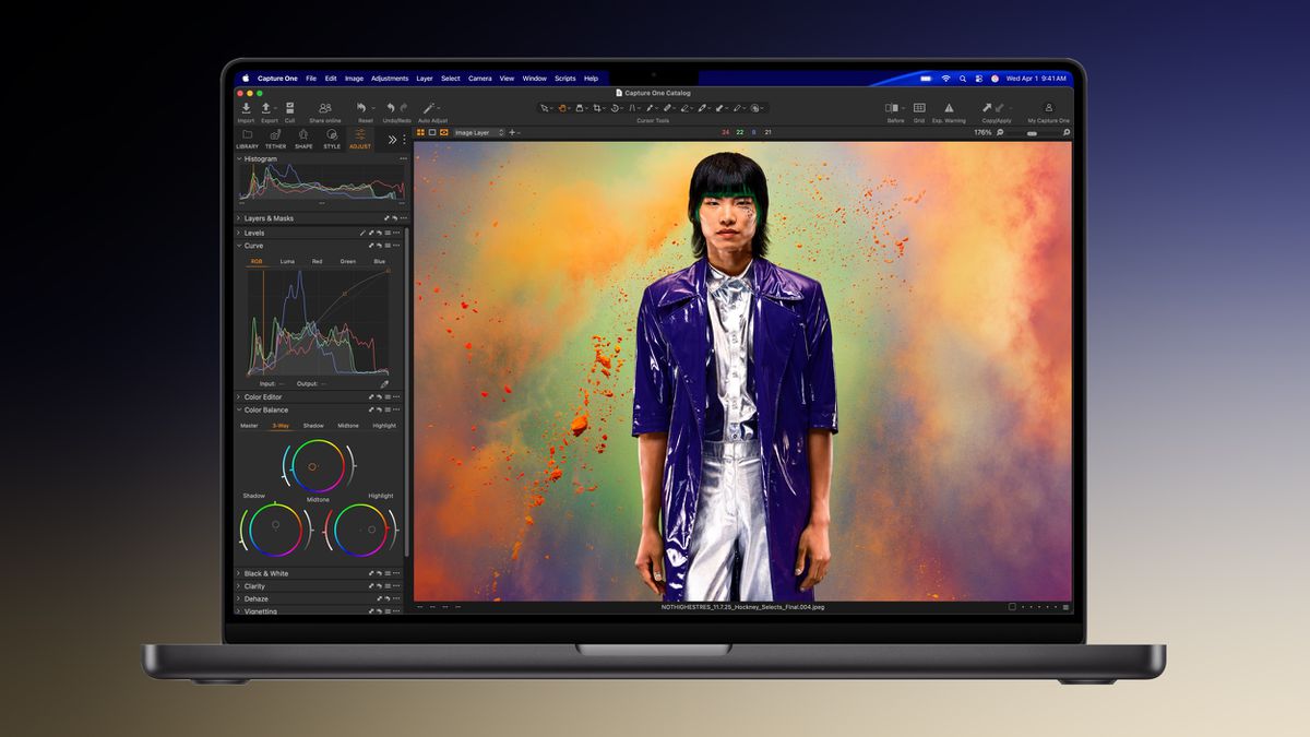 apple pre orders first discounts image