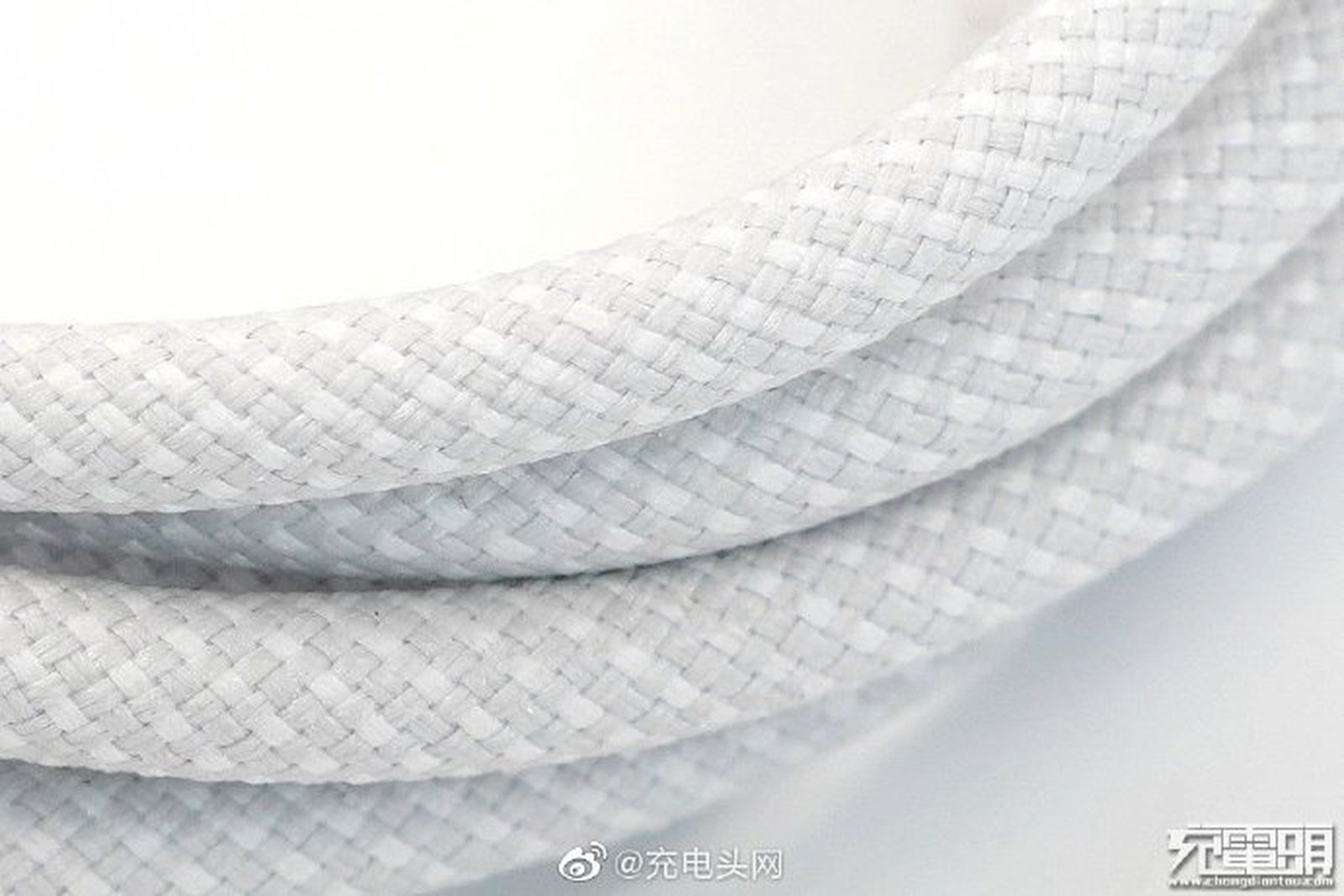 iPhone 12 Could Ship With New Braided USB-C to Lightning Cable - MacRumors