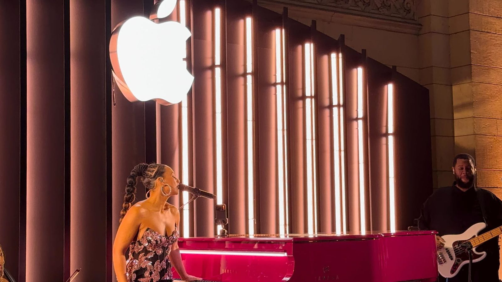 crapple-alicia-keys-50th.jpg