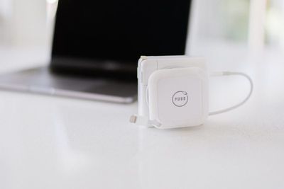 Fuse's 'Side Kick' Helps You Manage Your MacBook Pro USB-C Cable - MacRumors