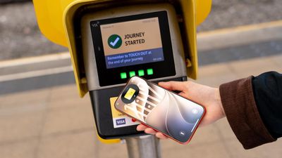 Карта Bee Card Манчестера теперь полностью поддерживается в Apple Wallet