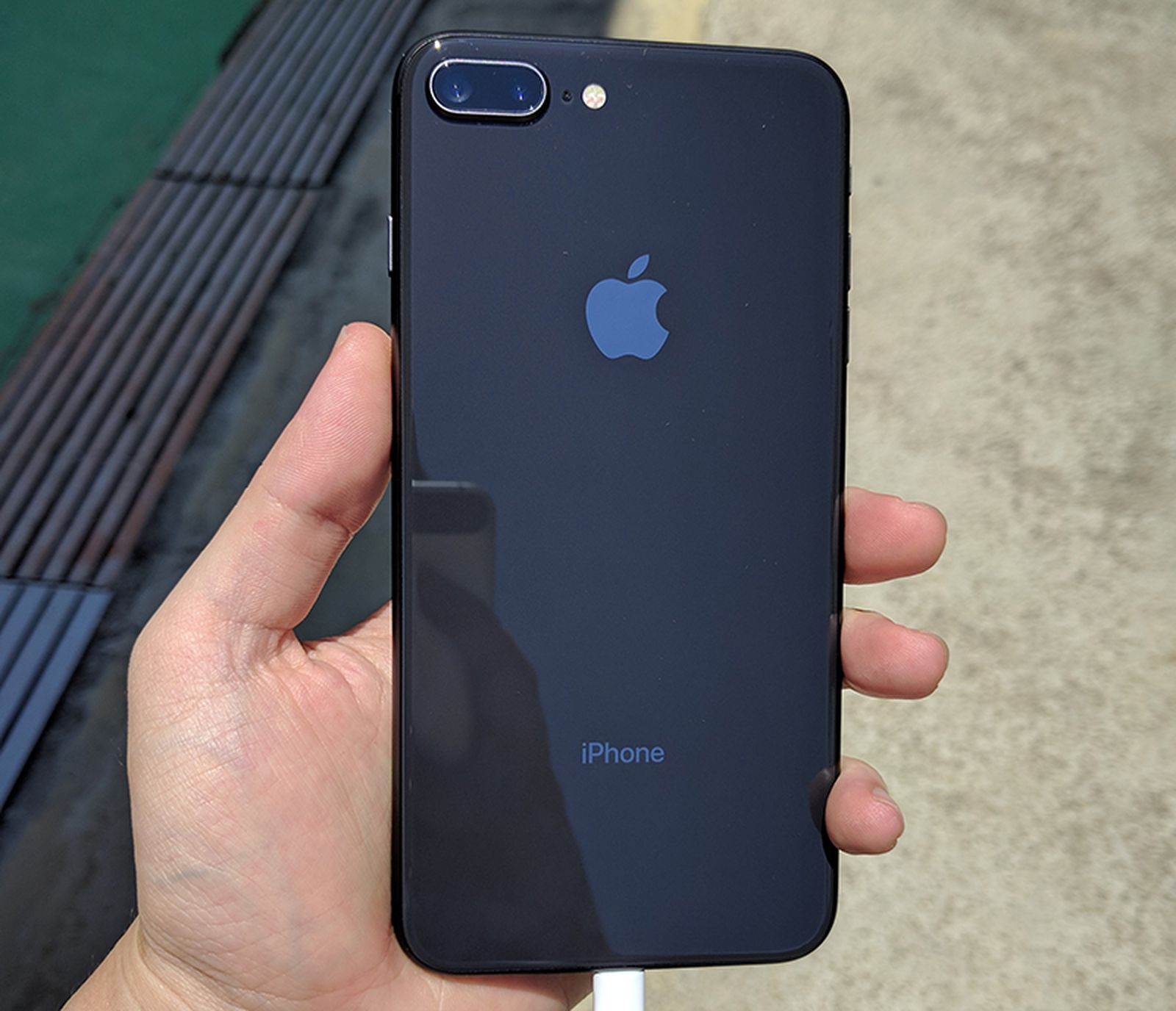 Conductividad Integrar Tratamiento Early Adopters of iPhone 8 Impressed With Glass-Backed Design and True Tone  Display - MacRumors