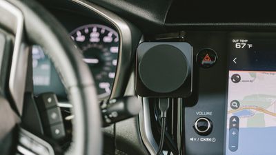 nomad car mount charger