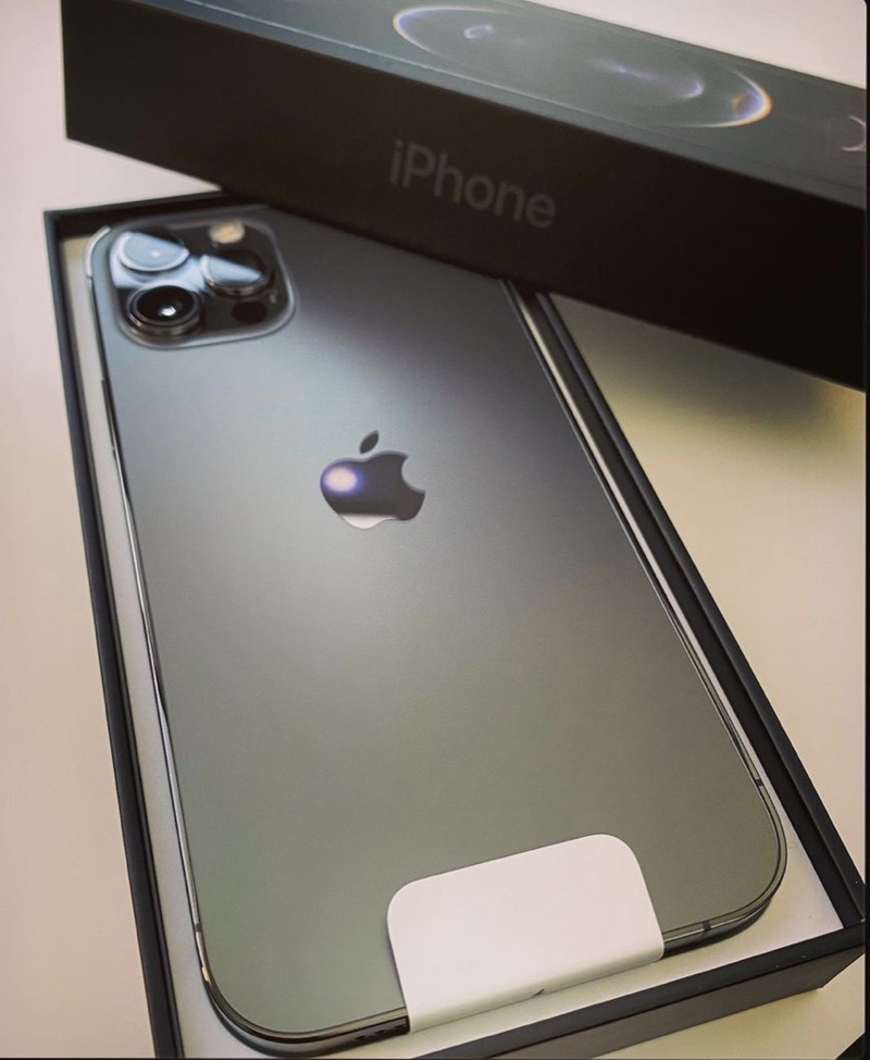 First iPhone 12 and 12 Pro Orders Arriving to Customers in New Zealand