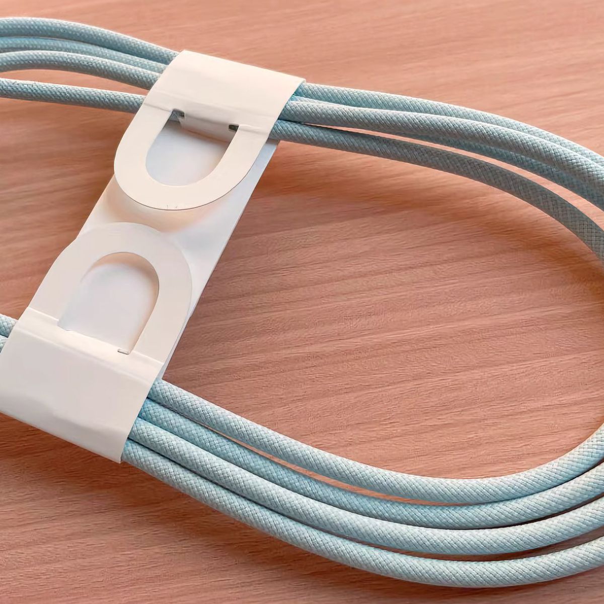 iPhone 15's Braided USB-C Cable Could Be 50% Longer - MacRumors
