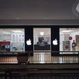 apple tysons corner black front