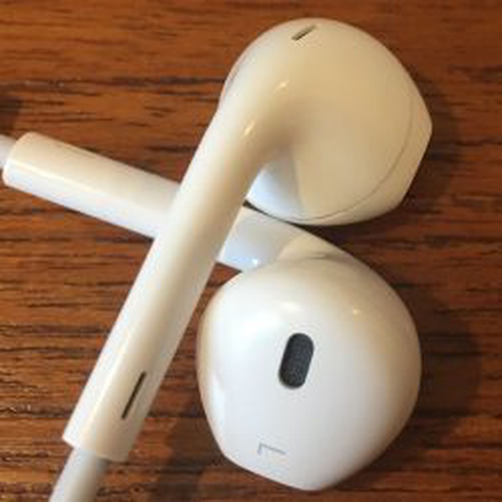 Apple Working on Wireless Earbuds With Custom Bluetooth Chip for Longer Battery Life MacRumors