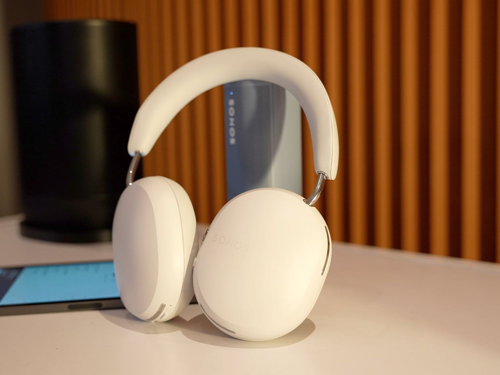 Hands-On With the New Sonos 'Ace' Headphones