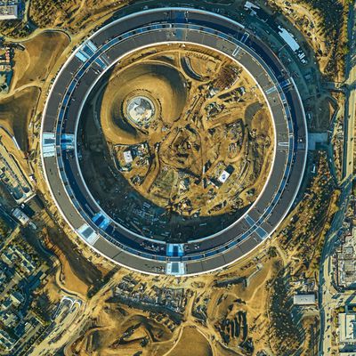 applecampus2aerial