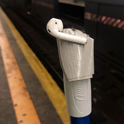 lost airpods nyc subway