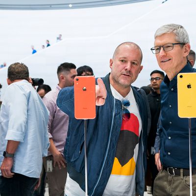 jony ive tim cook steve jobs theater