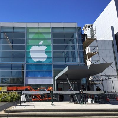 yerbabuenabannerappleevent