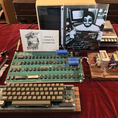 apple 1 computer