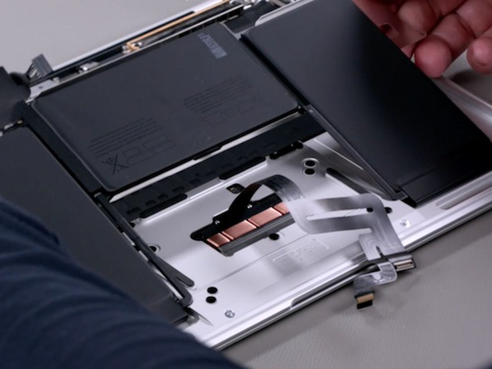 mac air battery 2015