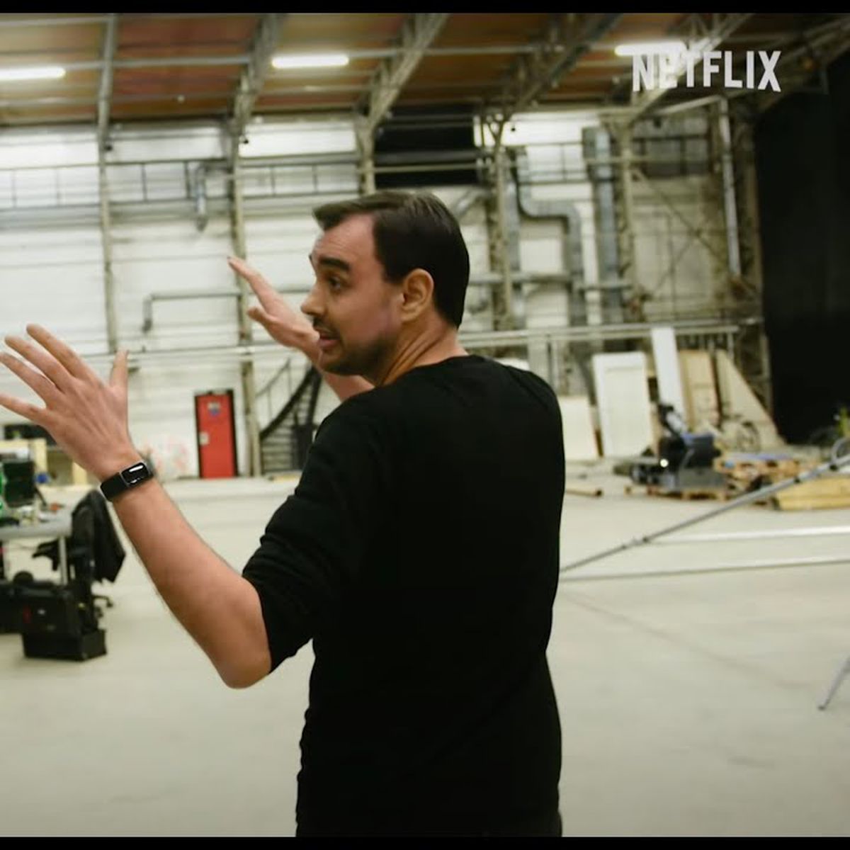 Netflix Builds Detailed Apple Store Replica for 'iHostage' Movie - MacRumors (Picture 4)