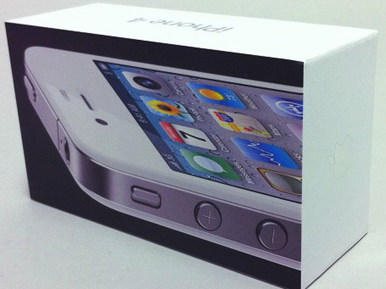Photos Of White Iphone 4 And Box Surface Macrumors