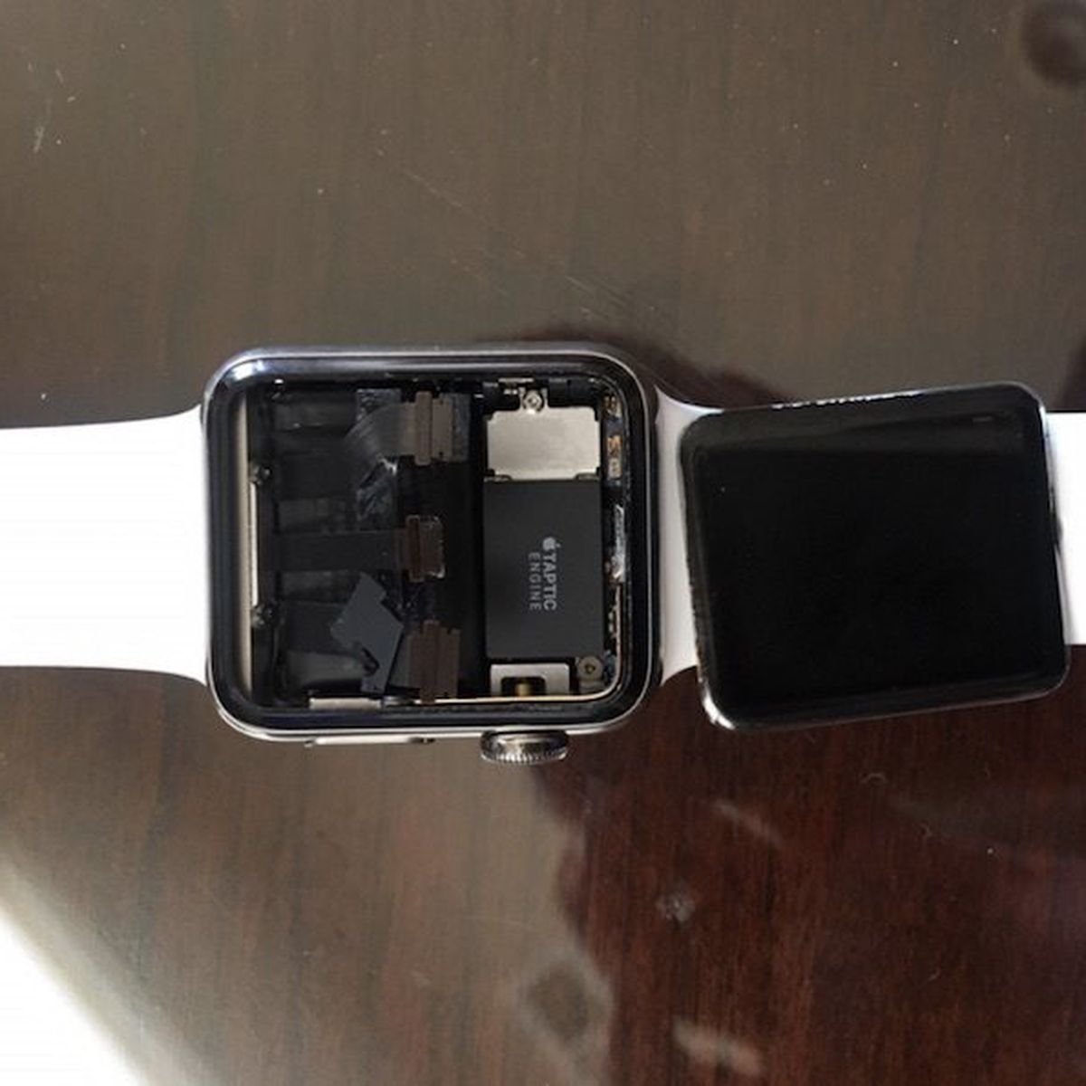 Apple watch screen discount detached