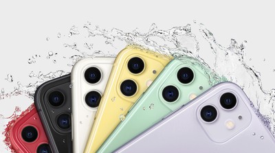 iphone 11 water splash