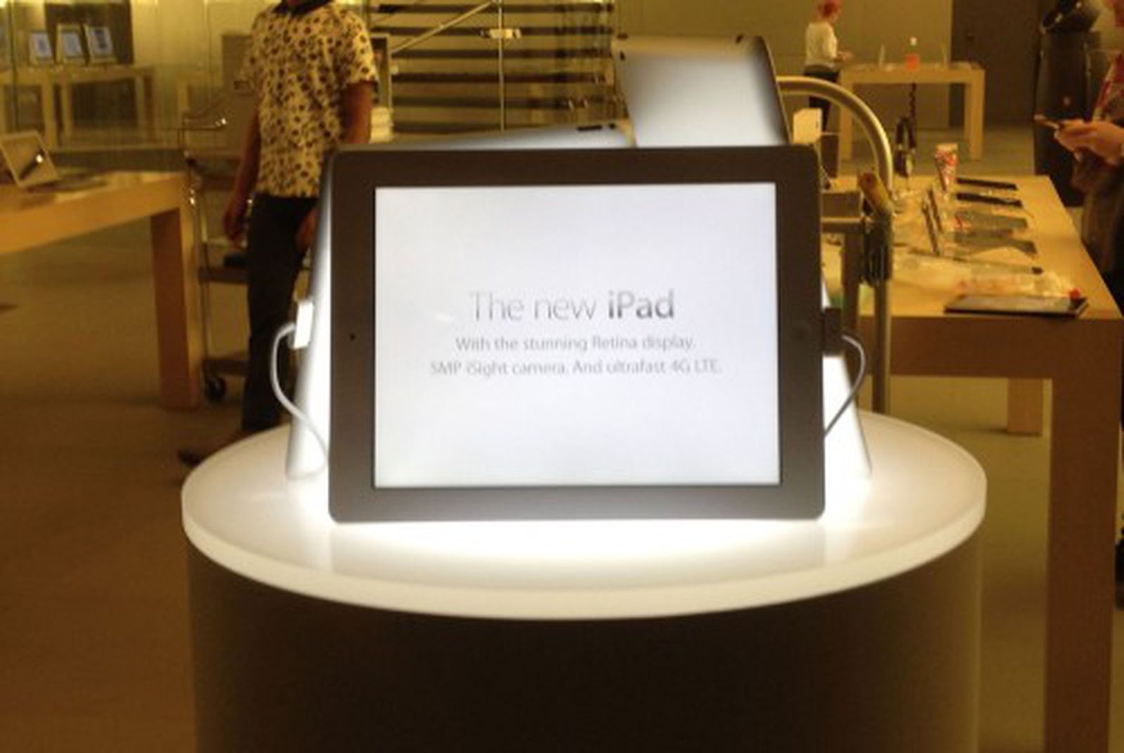 3rd Generation iPad Launches Around the World - MacRumors