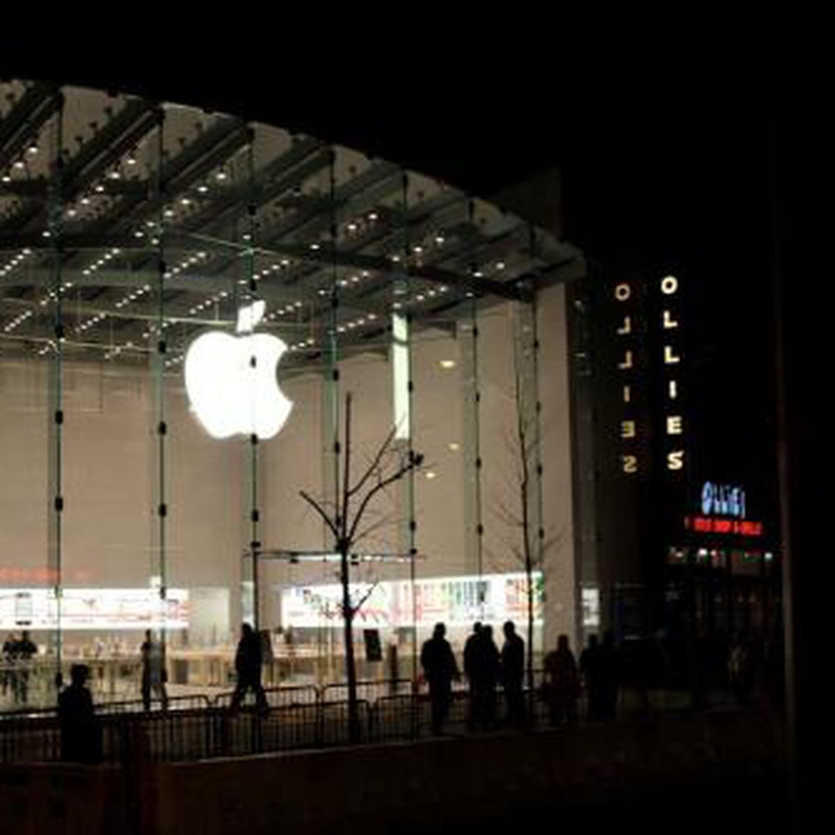 Apple Retail Store - Upper West Side  Apple retail store, Apple store  design, Apple store