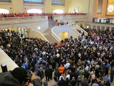 grand central store crowd