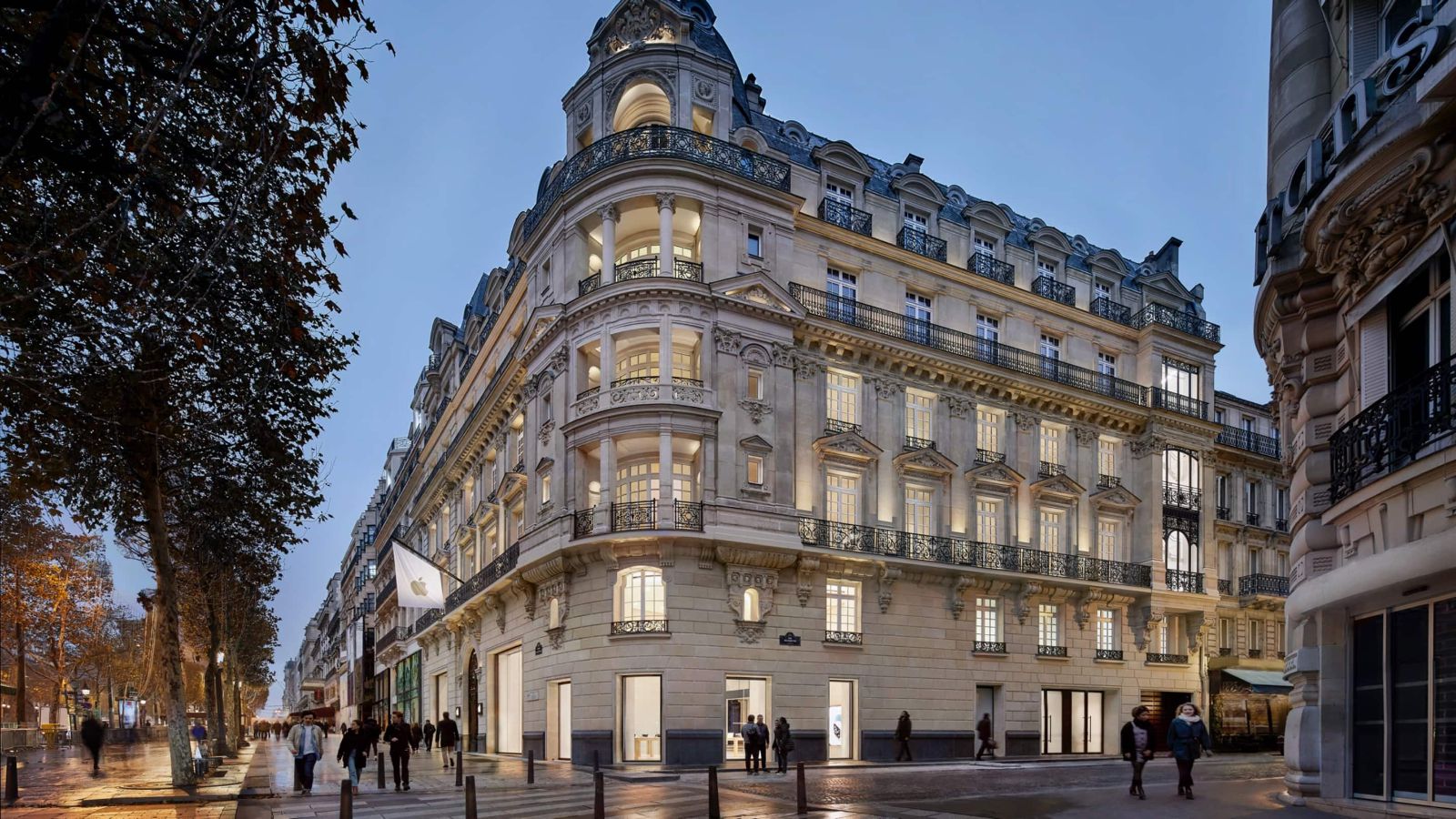 photo of Apple Closes French Stores Ahead of Further Protests image