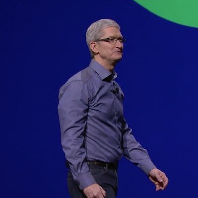 Apple Hey Siri Tim Cook