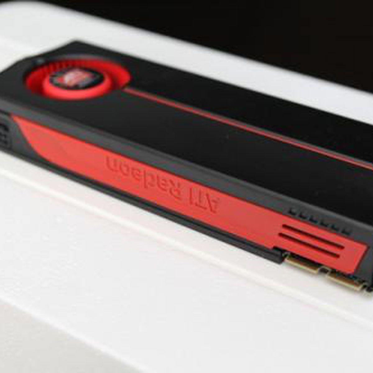 Apple's ATI Radeon HD 5870 Works in 2008 Mac Pro - MacRumors