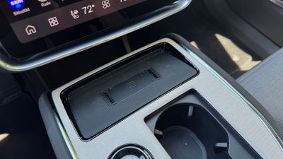 2025 volvo ex90 charger