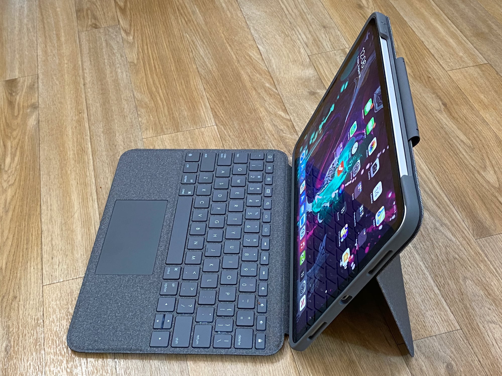 Folio Touch for iPad Pro Review - MacRumors