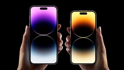iPhone 14 Pros in Hand Black Background Feature - اپل قیمت آیفون 14 پرو را در چین تا 118 دلار در فروش نادر کاهش داد