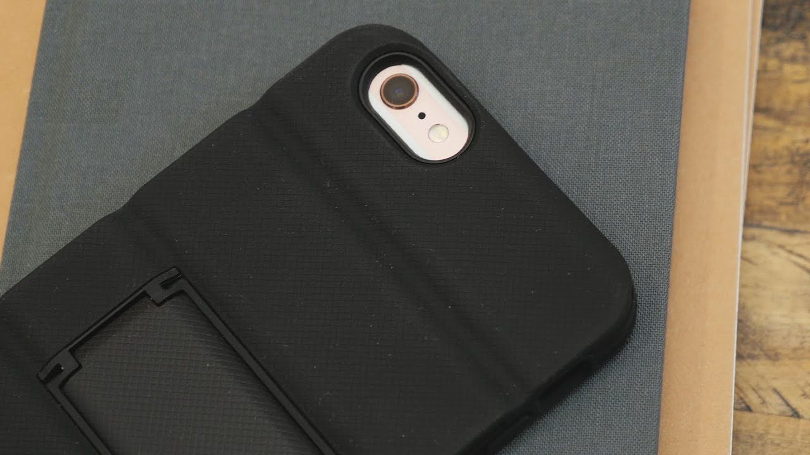 Video Review: The iLuv Layup X is a Solid Multi-Functional Case for the iPhone 6s Plus