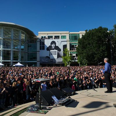 tim cook steve jobs celebration