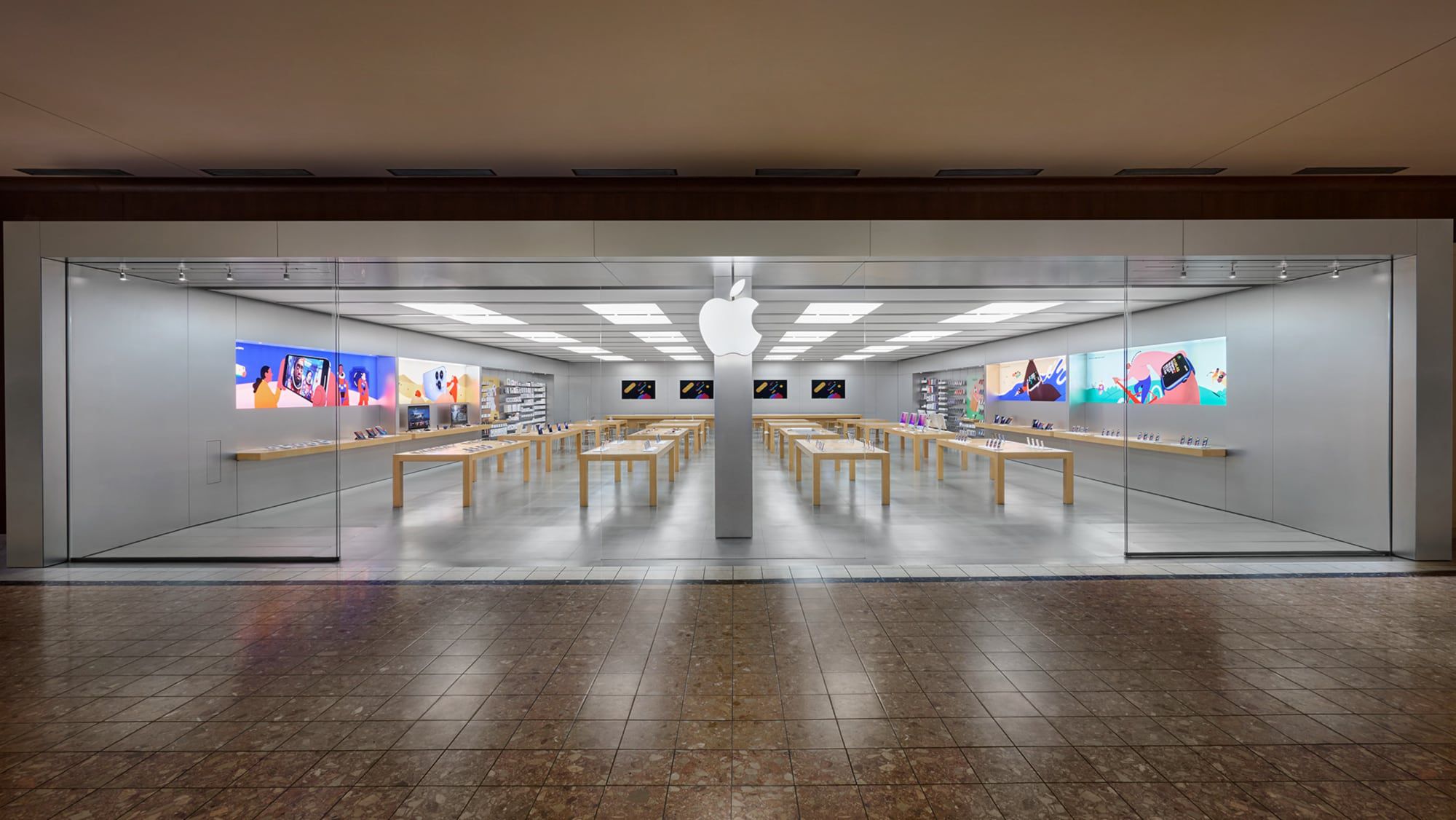 Cumberland Mall - Apple Store - Apple