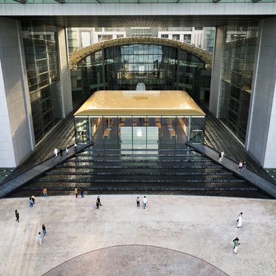 Apple Al Maryah Island preview aerial