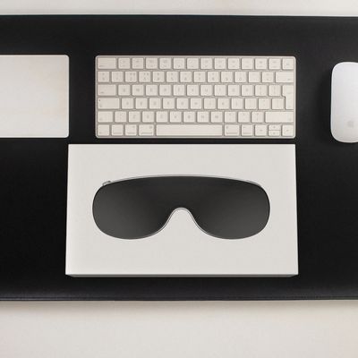 apple headset in box render marcus kane