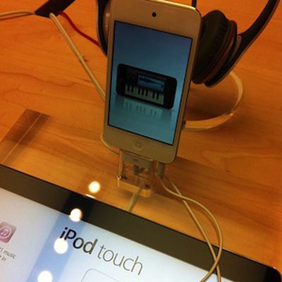 white ipod touch apple retail store