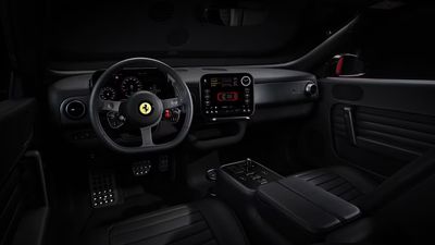 Ferrari Luce Interior Preto