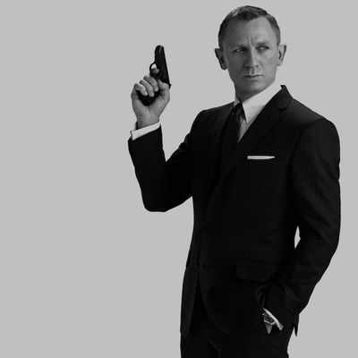 daniel craig bond image