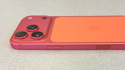 Некоторый космически-оранжевый iPhone 17 Pro демонстрирует проблему обесцвечивания