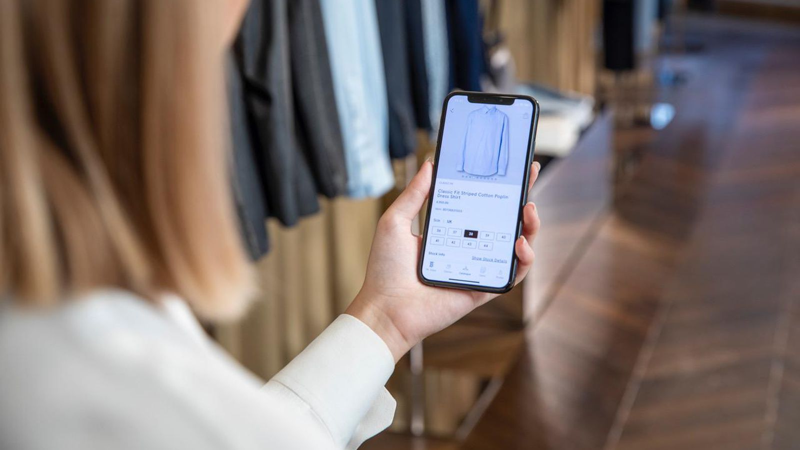 nummer nevø Fordeling Apple and Burberry Develop Personalized Retail Chat Service for Luxury  Shoppers - MacRumors