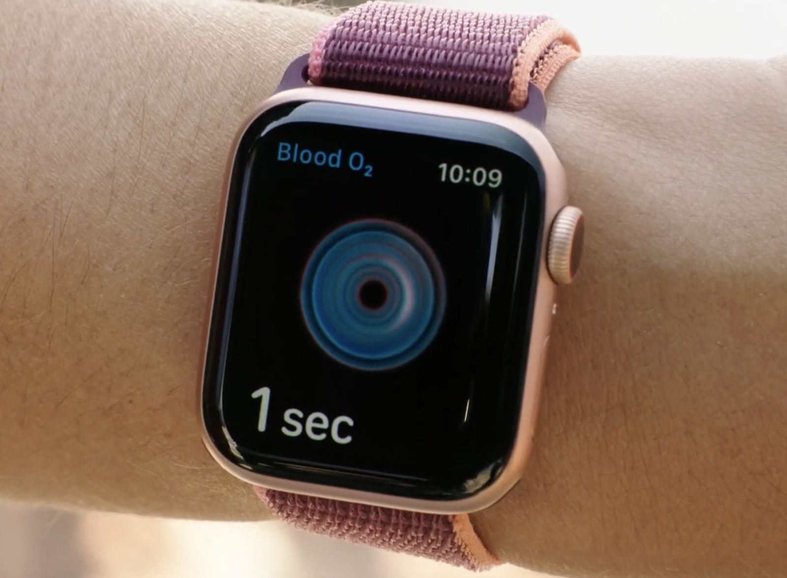 photo of Apple Watch Series 7 Rumored to Feature Blood Glucose Monitoring image