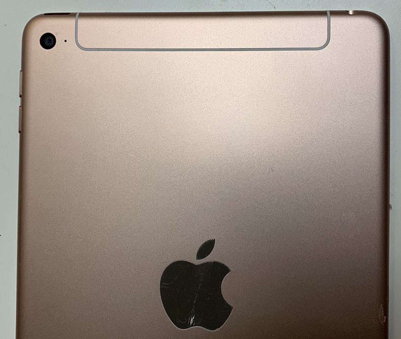 Unreleased Ipad Mini With Redesigned Cellular Antenna Appears In Photos Macrumors