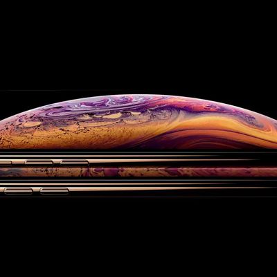 iPhone XS Max Black Background