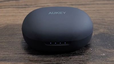 aukey true wireless headphones case