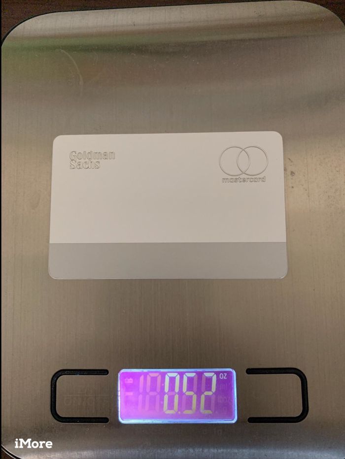 Leaked Images Show Apple Card's Design in the Wild - MacRumors